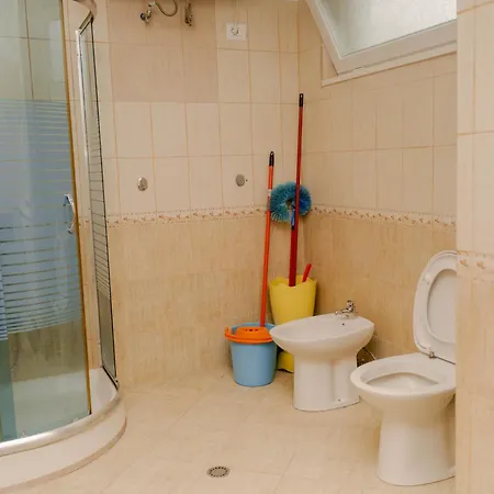 Comfortable Flat In New Bazaar * Tirana