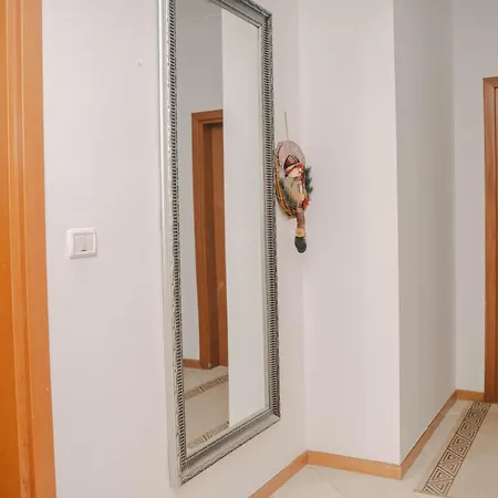 Comfortable Flat In New Bazaar Apartamento Tirana