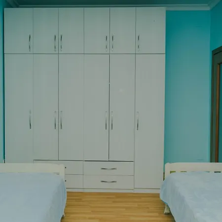 Comfortable Flat In New Bazaar